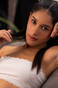 Carolina Guerrero Seductive Solo Strips Demonstrate Erotic Elegance