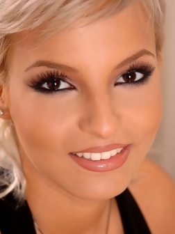 Eve Smile