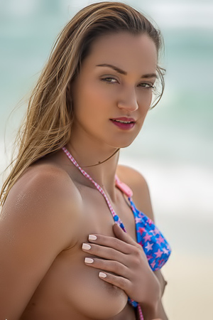 Playboy Nymph Nicole Fox Posing In Sexy Bikini